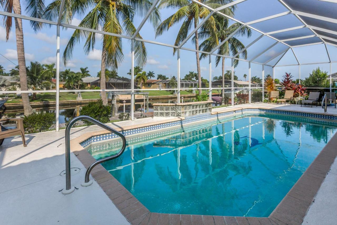 Capeside Breeze Villa Cape Coral Exterior photo